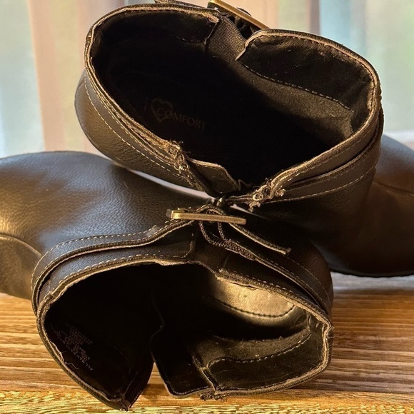 Ankle Boot Bootie I ❤️ Comfort Size 6 1/2M comfort cushion in interior like new - Picture 5 of 7